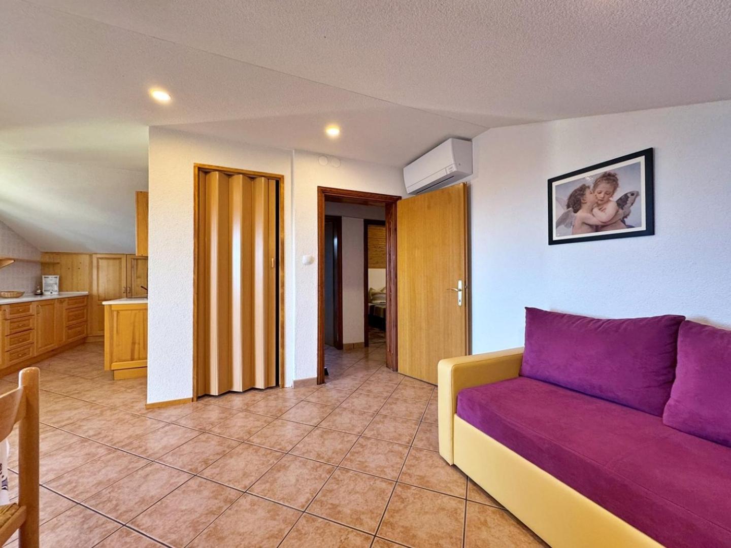 Apartments Pavle Malinska Luaran gambar