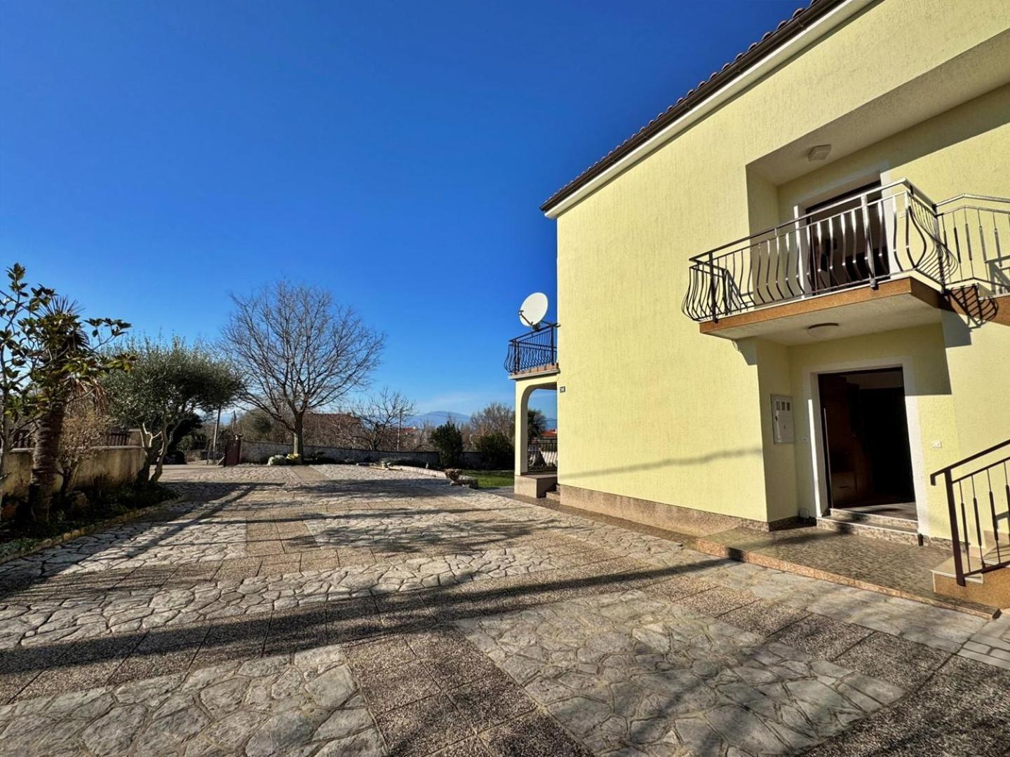 Apartments Pavle Malinska Luaran gambar