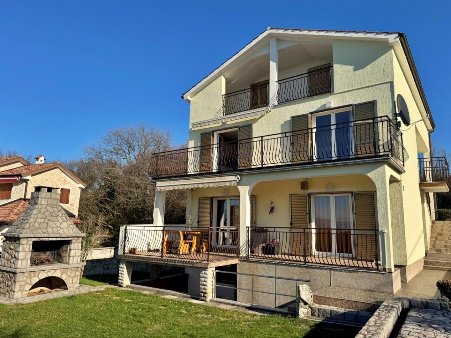 Apartments Pavle Malinska Luaran gambar