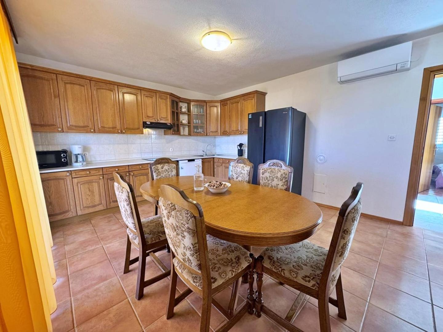 Apartments Pavle Malinska Luaran gambar